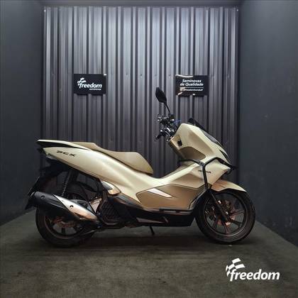 HONDA PCX DLX HONDA PCX DLX